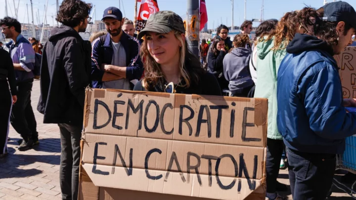 Confisquer pour dominer : la gangstérisation silencieuse du pouvoir